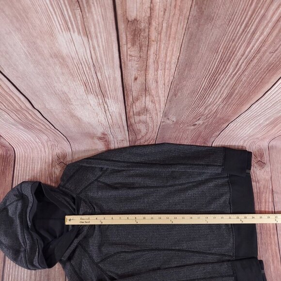 Lululemon Womens Size 4 Think Fast Hoodie Heathered Herringbone Black Gray - Picture 12 of 12
